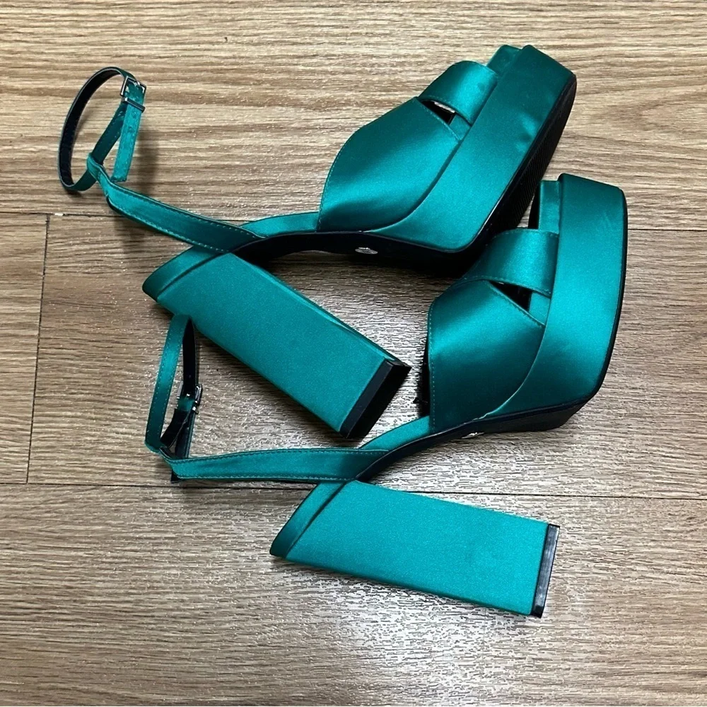 ZARA round toe Block Heels Platform Sandals